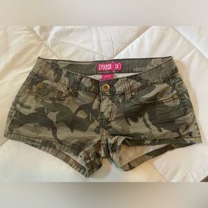 Zanadi camo shorts size 3 worn once